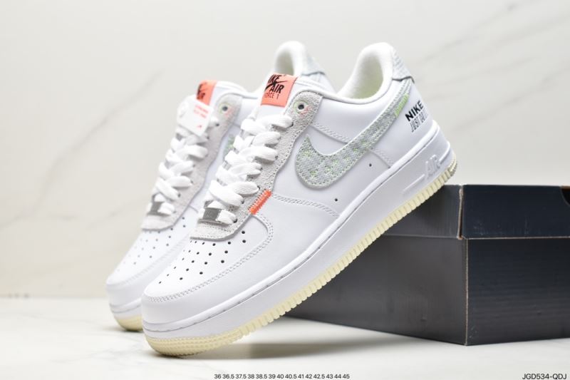 Nike Air Force 1